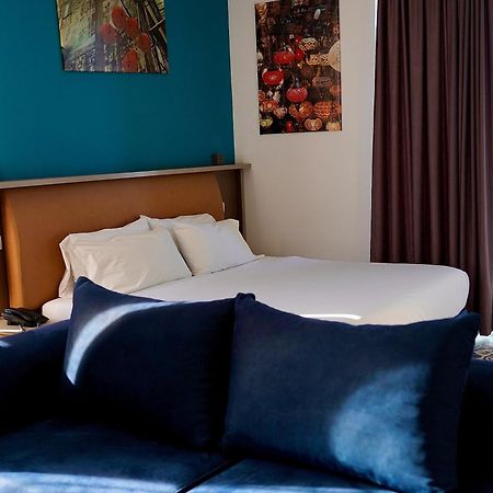 Hotel Monaco & Garden Golem  Extérieur photo