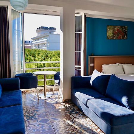 Hotel Monaco & Garden Golem  Extérieur photo